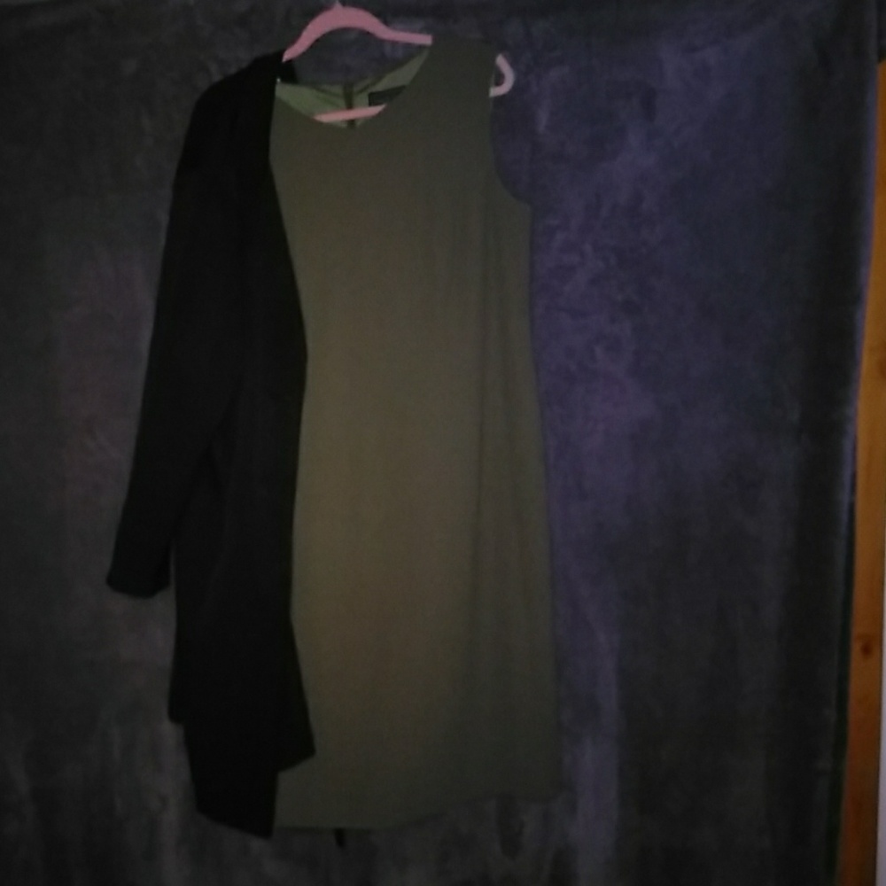 Dress and jacket - Picture 3 of 5